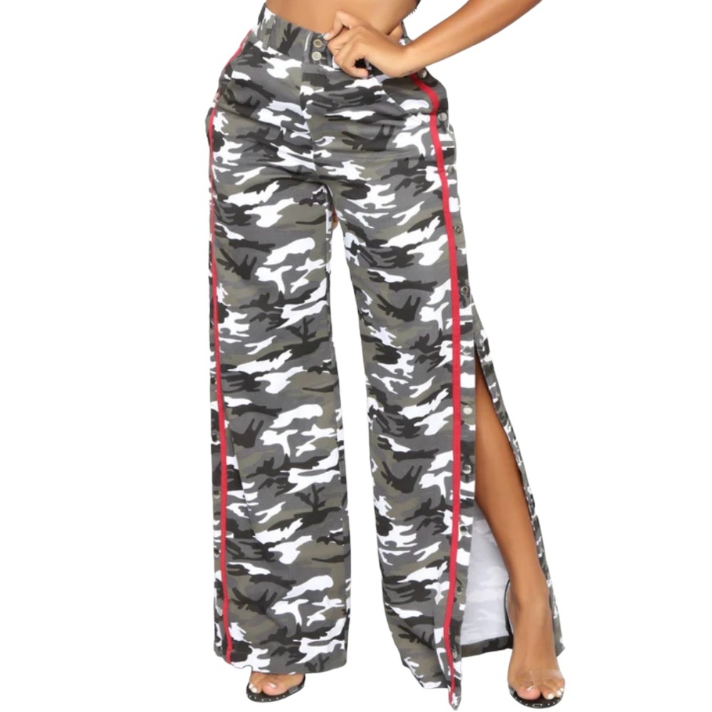Fashion Nova Snip Snaps gray camouflage pants